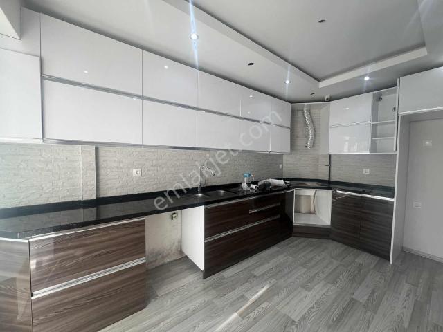 Şehzade'den Yenişehir'de 3+1 Kullanışlı Kiralık Daire