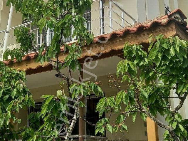 Şehzadeler Sancaklı İğdecik Mahallesinde Satılık Trıplex