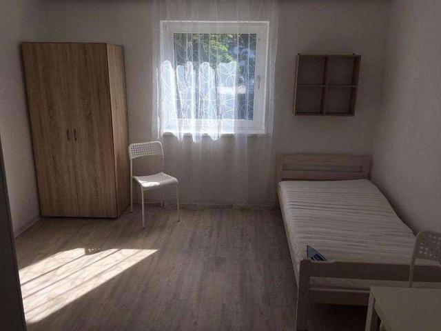 Einzelzimmer, möbliert, Pendlerzimmer, Stadtrand LINZ / St. Martin b. Traun