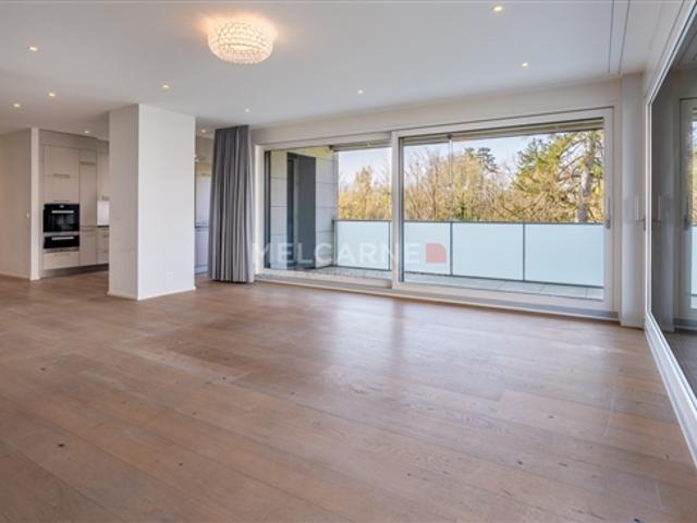 Einzelagent – Hervorragende Wohnung mit Loggia