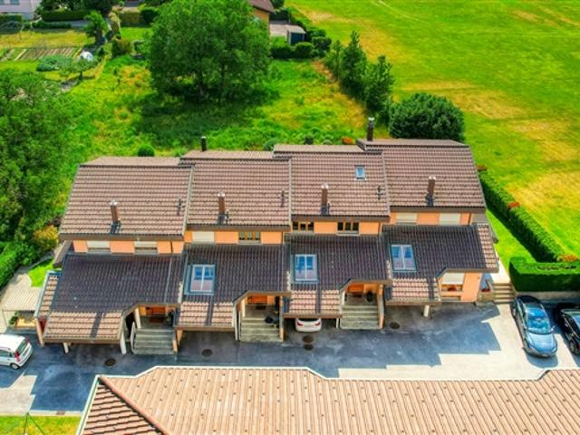 EINZELMAKLER Prächtige 51/2 Doppelhaushälfte mit Garten in Chippis