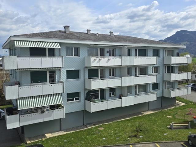 Einzimmerwohnung im ersten Stock