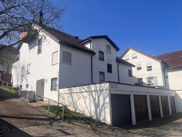 Einziehen und wohlfühlen! Charmante 4 Zimmer Maisonettenwohnung!