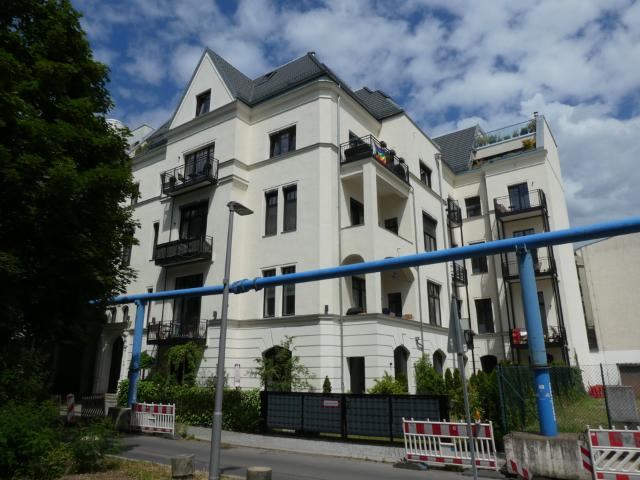 Einziehen und wohlfühlen: Möblierte Parterrewohnung unweit des Potsdamer Platzes!