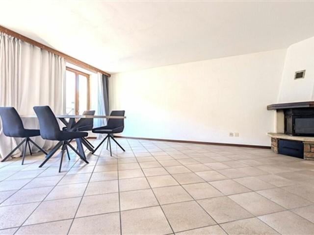 Einzigartige Atmosphäre mit Kamin und anpassbarem Layout