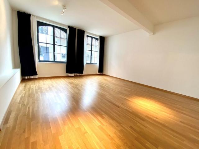 Einzigartige Loft in umgebauter Fabrik urban und modern