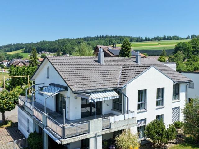 Einzigartige Maisonette Dachwohnung mit sonniger Terrasse