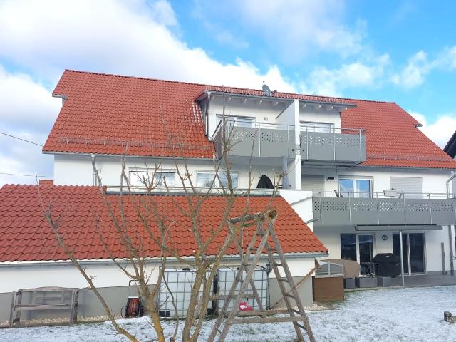 Einzigartige, neuwertige Whg. mit Gartenanteil + Garage in Donnstetten Römerstein