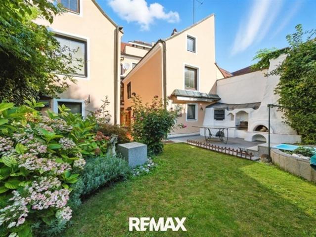 EINZIGARTIGE STILALTBAU RESIDENZ IM HERZEN DER KREMSER ALTSTADT!