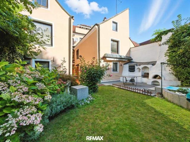 EINZIGARTIGE STILALTBAU RESIDENZ IM HERZEN DER KREMSER ALTSTADT!