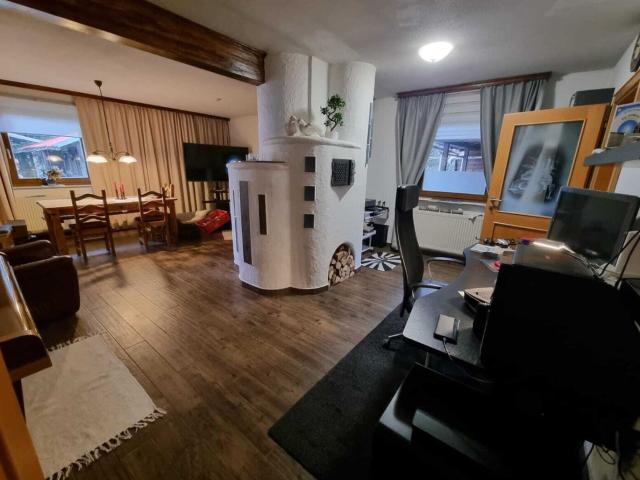 Einzigartiger Bungalow mit zeitlosem Charme, Pferdestall, Swimmingpool und vielseitig nutzbarem Keller in ruhiger Lage nahe Kematen an der Krems!
