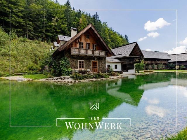 Einzigartiges aufwendig revitalisiertes Bauernhaus aus dem 16. Jahrhundert in Einzellage | Privater See | Absolute Ruhelage