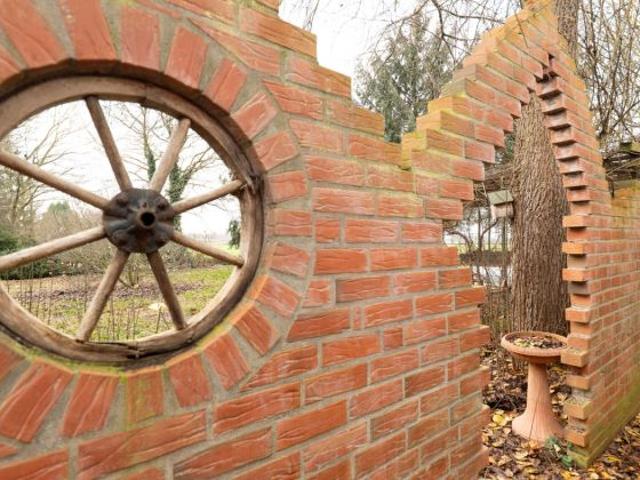 Einzigartiges Anwesen mit großem Entwicklungspotenzial in naturnaher Lage