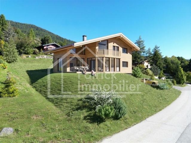 Einzigartiges Einfamilienhaus Panoramablick auf die Alpen Mayens