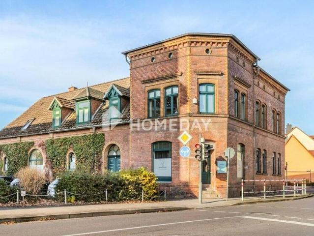 Einzigartiges Gründerzeitgebäude in bester Lage mit Nebengebäude und Stellplätzen im Innenhof