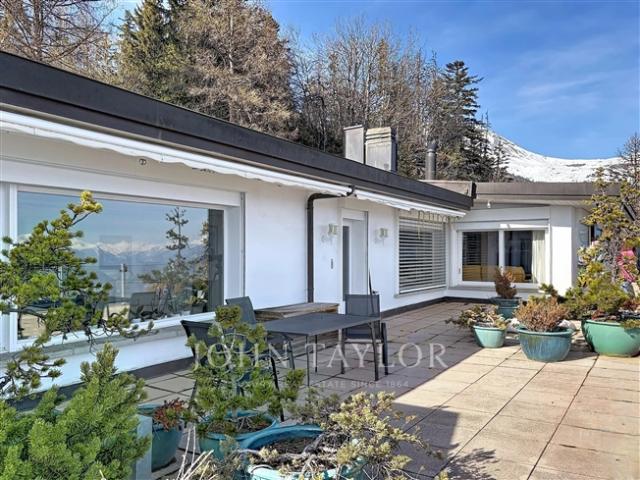 Einzigartiges Penthouse mit herrlicher Aussicht, 5 Minuten von Crans Montana entfernt