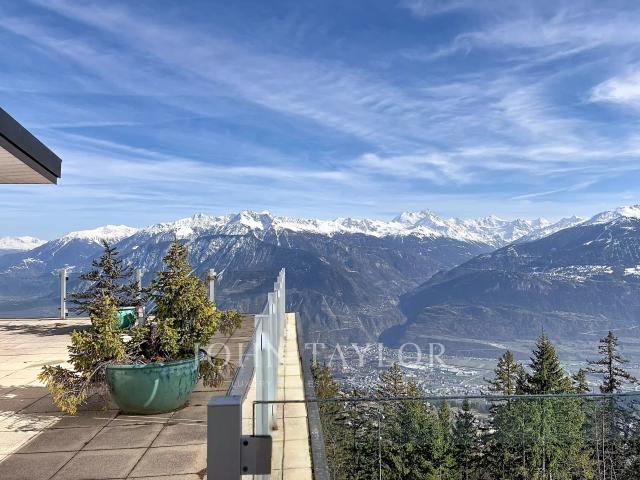 Einzigartiges Penthouse mit herrlicher Aussicht, 5 Minuten von Crans Montana entfernt