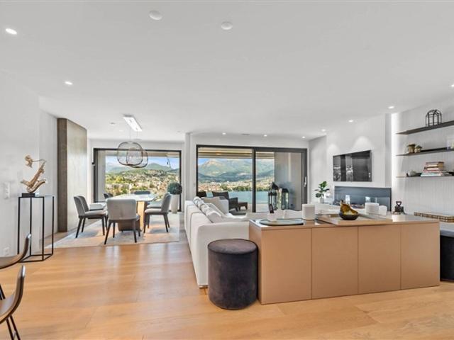 Einzigartiges Penthouse mit Seeblick in der prestigeträchtigen Nice Paradise Residence