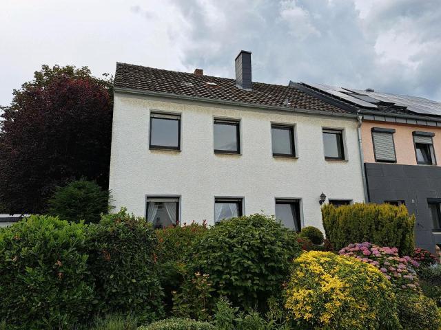 EinZweifamilienhaus in Hochneukirch Süd, Stadt 41363 Jüchen