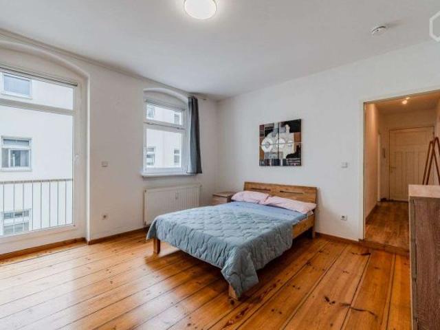 Einzugsbereite Single Wohnung mit Innenhofblick im Simon Dach Viertel