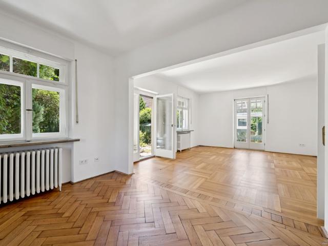 Ein charmantes Einfamilienhaus mit schönem Süd West Garten in Toplage München Trudering