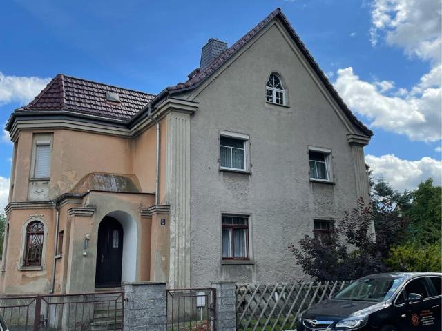 Ein bis Zweifamilienhaus in Neugersdorf