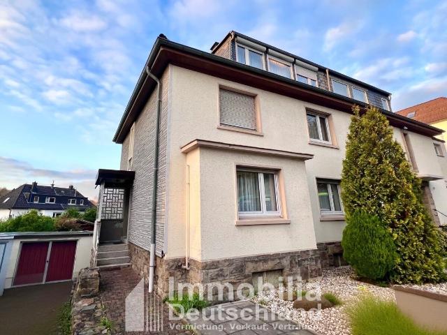 Ein bis Zweifamilienhaus mit Garage und Garten in Dortmund Barop