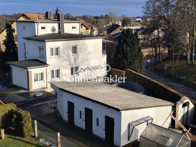 Ein bzw. Zweifamilienhaus im Bauhausstil mit vielen Exras