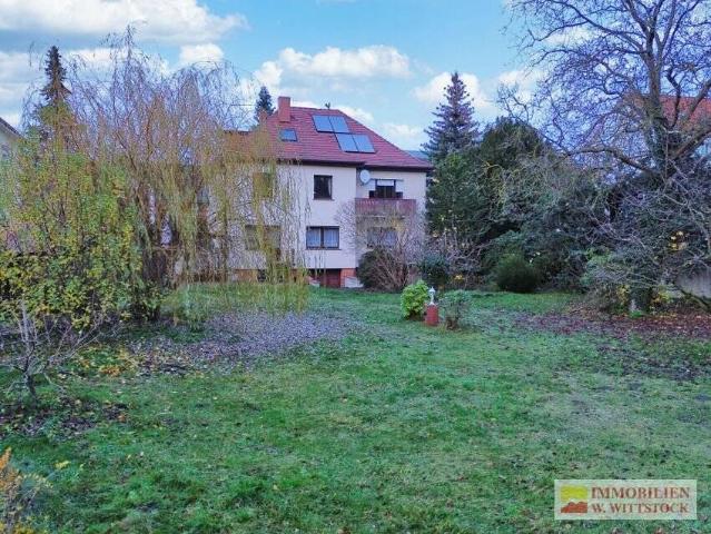 Ein bzw. Zweifamilienhaus und großem Grundstück in Pritzwalk