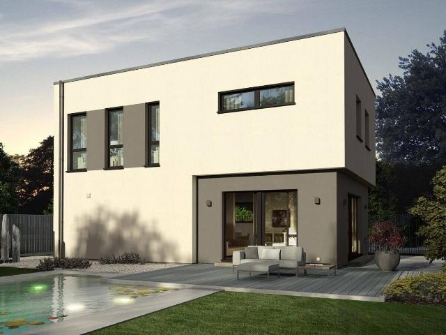 EIN GROSSES BAUHAUS AUF KLEINEM RAU