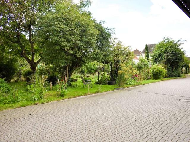 Ein echtes Juwel! Baureifes Land mit einer Bestandsimmobilie und vielfältigen Möglichkeiten