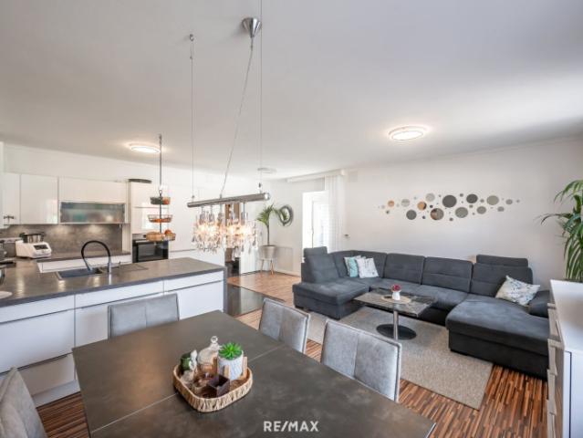 Ein Haus zum Leben: 110m2 Nähe Gänserndorf barrierefrei inkl. Terrasse, Partykeller, Carport etc. Etc
