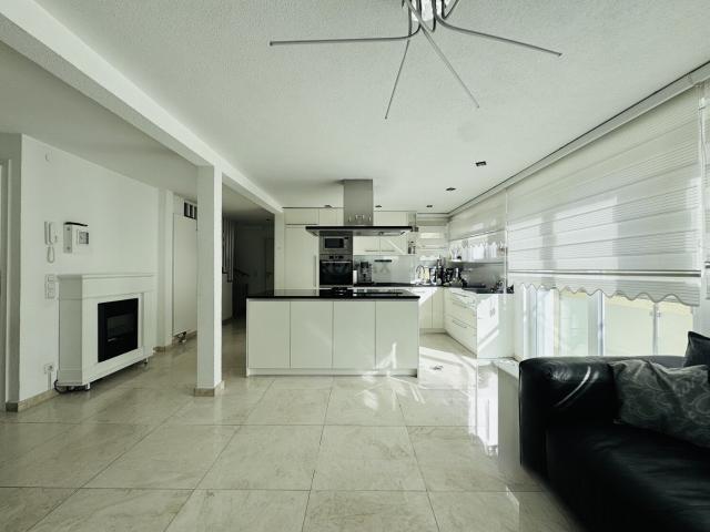 Ein Haus, das überrascht! Einfamilienhaus mit Einliegerwohnung mitten in Göppingen