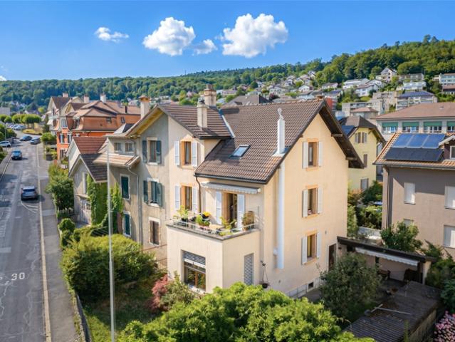 Ein Haus mit vielen Möglichkeiten – angenehme Wohngegend in Peseux