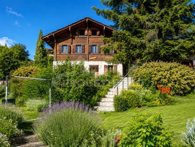 EIN JEWEL IM HERZEN DER NATUR