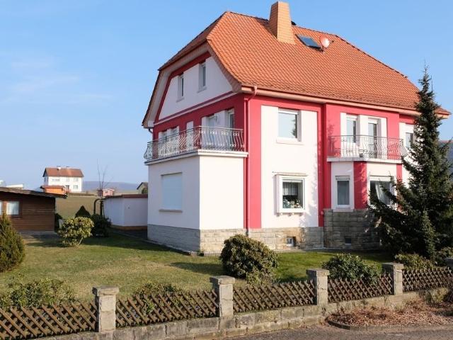 Ein Juwel mit Geschichte und Potential ! Charmantes Zweifamilienhaus mit Nebengebäude in Oberlengsfeld