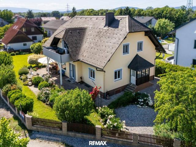 Ein oder Zweifamilienhaus mit besten Aussichten südlich von Graz!