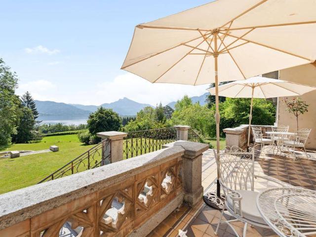 SOMMERFRISCHE WIE EINSTHistorisches Juwel mit Mondseepanorama