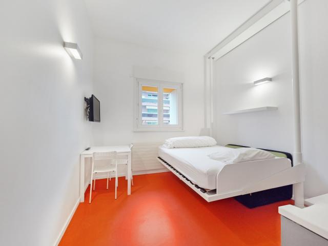 Ein möbliertes Studio Apartment TL Gutschein CHF 300.00 angeboten