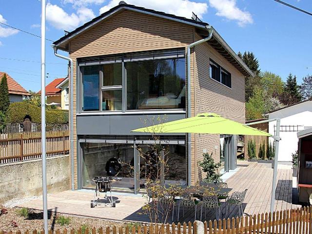 Ein Meisterwerk der ökologischen Baukunst Ihr Traumhaus in einzigartiger Holzständerbauweise