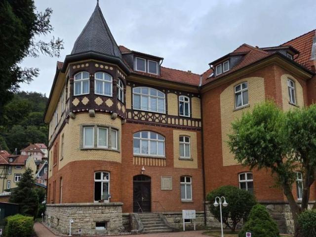 Ein Raum Wohnung mit Küche!
