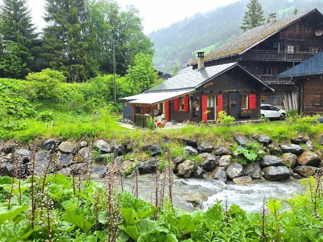 EIN WENIG PARADIES