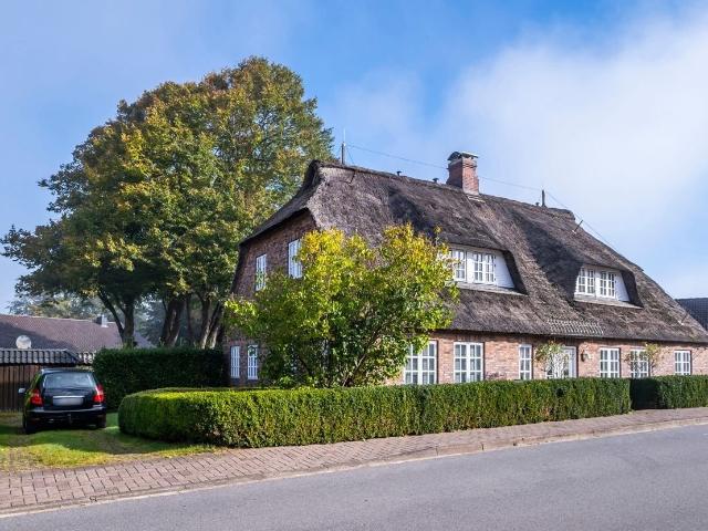 Ein Traum an der Schlei Großzügiges Reetdachhaus mit vielen Nutzungsmöglichkeiten