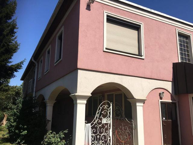 Ein und Mehrfamilienhaus mit Potential, auch für Bauträger geeignet!