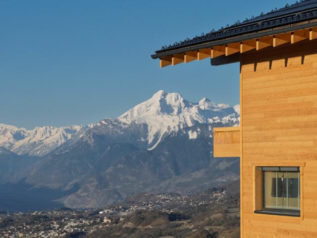 Ein zeitgenössisches Refugium vor den Alpen Neues 5 Zimmer Chalet in Lens