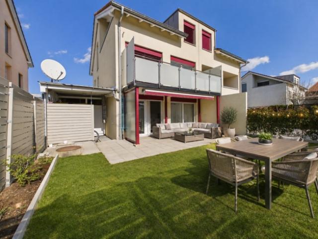 Ein Zuhause zum Wohlfühlen 6.5 Zimmer Doppeleinfamilienhaus in Oftringen