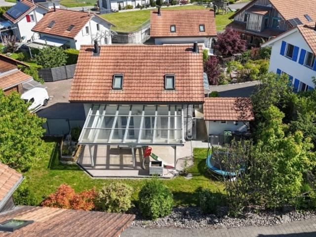 Ein Zuhause zum Wohlfühlen helles Wohnambiente, Cheminée und sonnige Terrasse