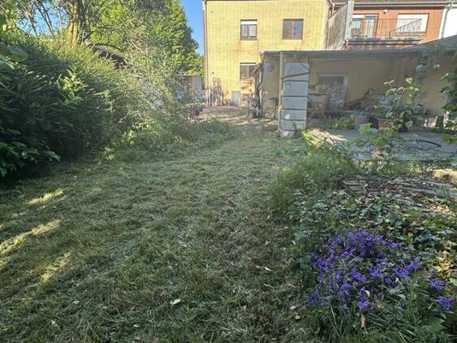 Modernes Einfamilienhaus in 52353 Düren, mit wunderbarem Garten