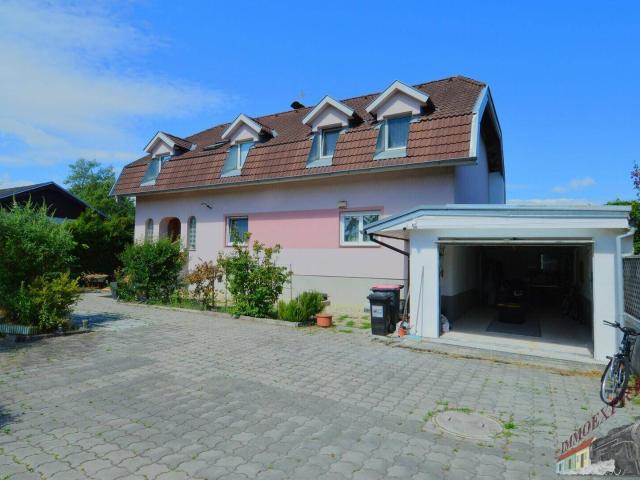 Ein /Zweifamilienhaus in ruhiger Lage auf ca. 1.155 m² 1,5 km vom Neudörfler See