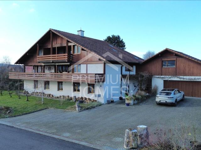 Eindrucksvolles Anwesen mit Pilatus Blick auf 1'451m2 Grundstück
